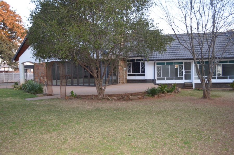 3 Bedroom Property for Sale in Flamwood North West